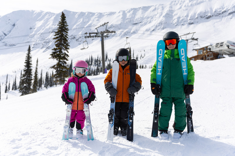 Kids Ski- and Snowboard Season rental